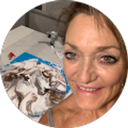 Profile photo of Laura Burns