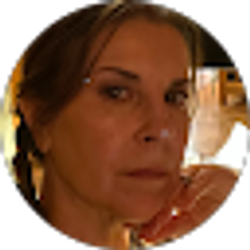 Profile photo of Darlene Peacock