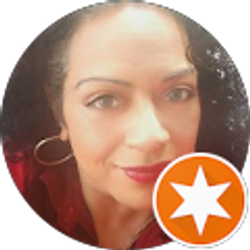 Profile photo of laura becker