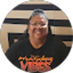 Profile photo of Chelle Sarracino