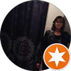 Profile photo of Loretta Hurt