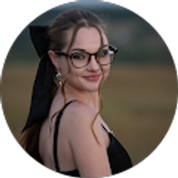 Profile photo of Kaylee Crowley