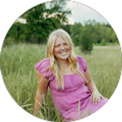 Profile photo of Faye Hillukka