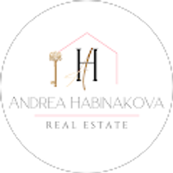 Profile photo of Andrea