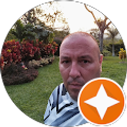 Profile photo of Alex Vidales