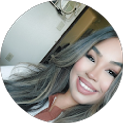 Profile photo of Gloria Valencia