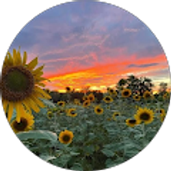 Profile photo of April Lawrence