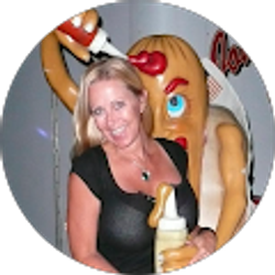 Profile photo of Deanna Glenn