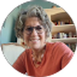 Profile photo of Angie Kidd