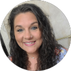 Profile photo of Ashley Niswanger