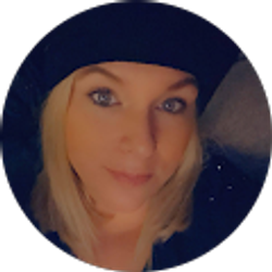 Profile photo of Stephanie Hinson