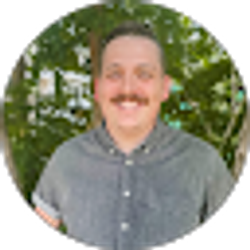 Profile photo of Ryan Looney