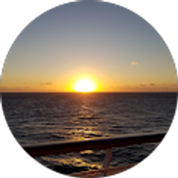 Profile photo of Lola Johnson