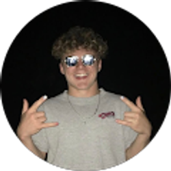 Profile photo of Daniel Avre