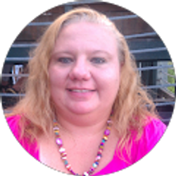 Profile photo of Diana Arnold