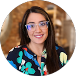 Profile photo of Kaelin Daye Russell (Bluffs & Bayous Magazine)