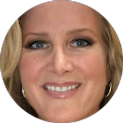 Profile photo of Lynn Taylor