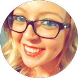 Profile photo of Lyndsay Combess