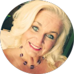 Profile photo of Jennifer Dault