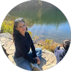 Profile photo of julieta alvarez