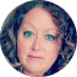Profile photo of Dawn Ross