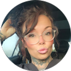 Profile photo of Kayla Hewitt