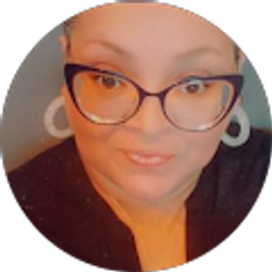 Profile photo of Naomi Vazquez