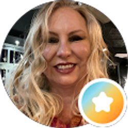 Profile photo of Sarah Walczynski