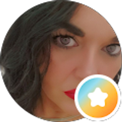 Profile photo of Leigh S (La Unica Lia)