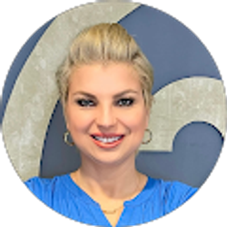 Profile photo of Alina Huxtable