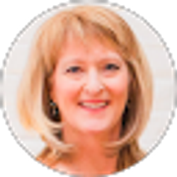 Profile photo of Beth Mitchell