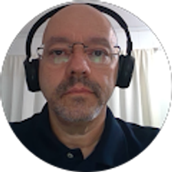 Profile photo of Robson Guimaraes