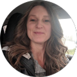 Profile photo of Tami Jones