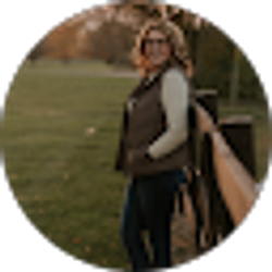 Profile photo of Carolyn Flynn