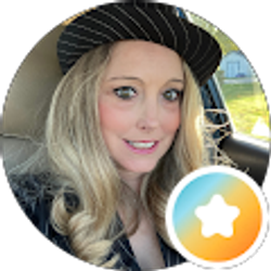 Profile photo of Janelle Studer