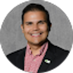 Profile photo of Karlinton Rafael Flores