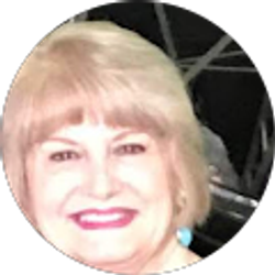 Profile photo of Jackie Harlow