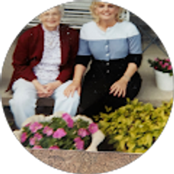 Profile photo of Jackie Derickson