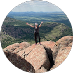 Profile photo of Lauren Henry