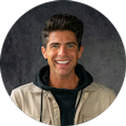 Profile photo of Luke Morris