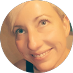 Profile photo of Melanie Stone