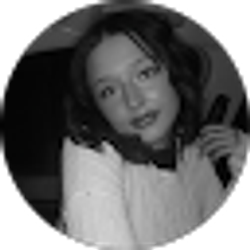 Profile photo of Elisabeth Loutzenhiser