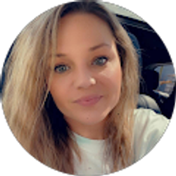 Profile photo of Leslie Manley