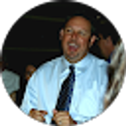 Profile photo of Mike Ay