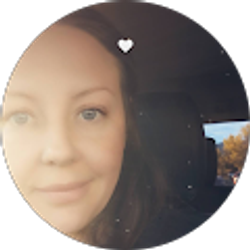 Profile photo of Mandy Lynn