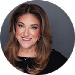 Profile photo of Shayna Shapiro