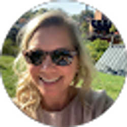 Profile photo of Jennifer Bober