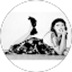 Profile photo of Rayna Woodman