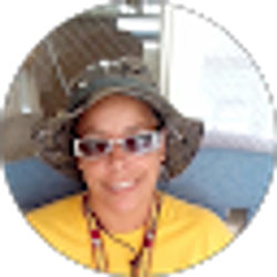 Profile photo of Tina Thomas
