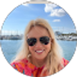 Profile photo of Beth Mahoney